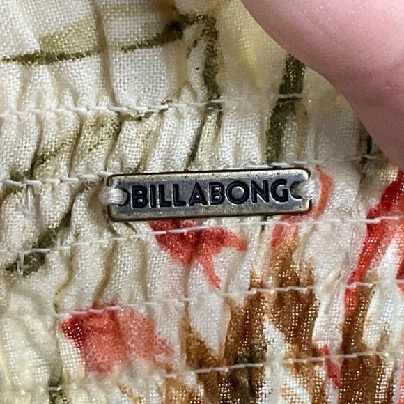 NWT Billabong Hold Tight Floral-Print Smocked Romper, Women's Medium - Picture 13 of 16